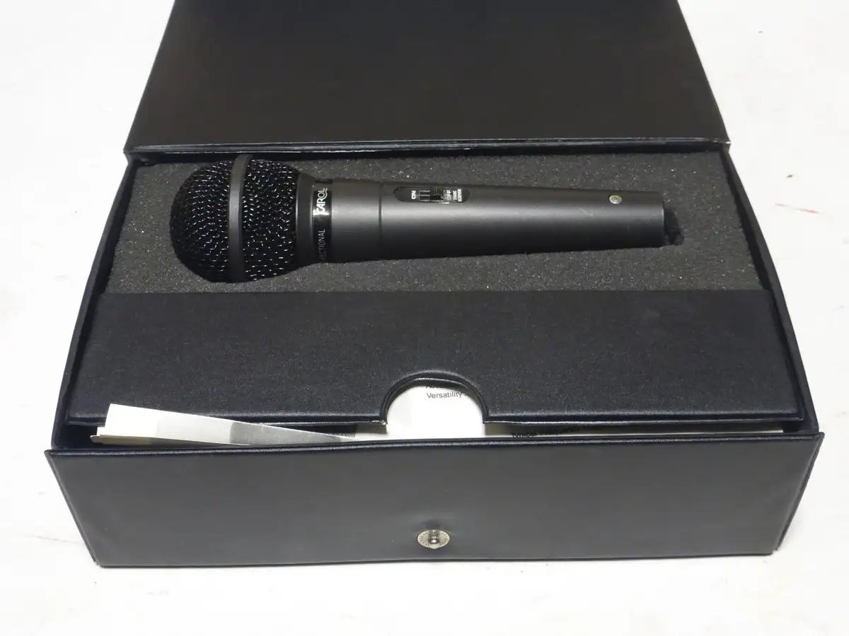 Carol MUD525 Professional Dynamic Wired Microphone