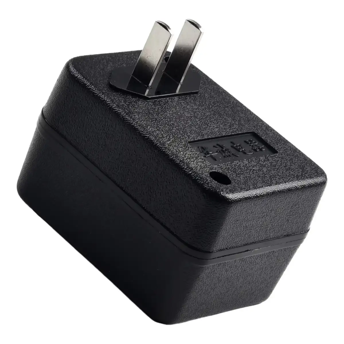 محول خفض الجهد الكهربائي بقوة 50 واط (من 220V إلى 110V)